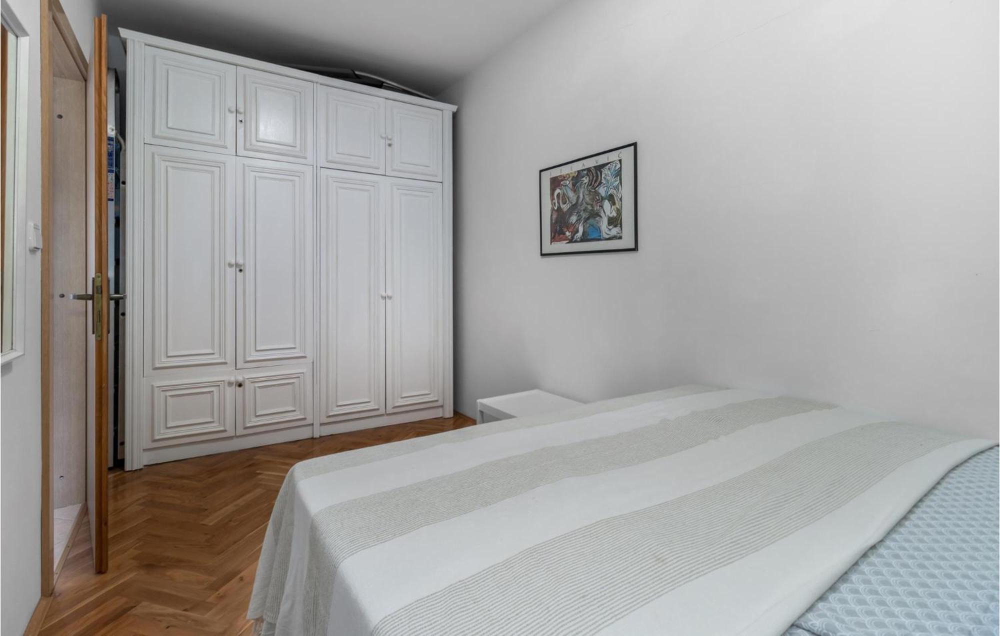 Lovely Apartment In Novi Vinodolski With Wifi Esterno foto