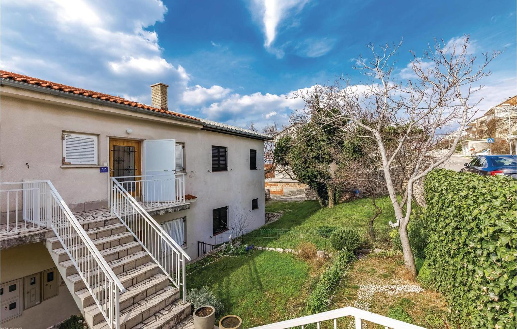 Lovely Apartment In Novi Vinodolski With Wifi Esterno foto